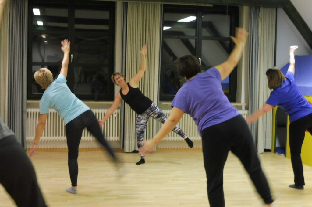 Gymnastikgruppe Kolping Ellingen mit Bea Keller - Kolpingsfamilie Ellingen